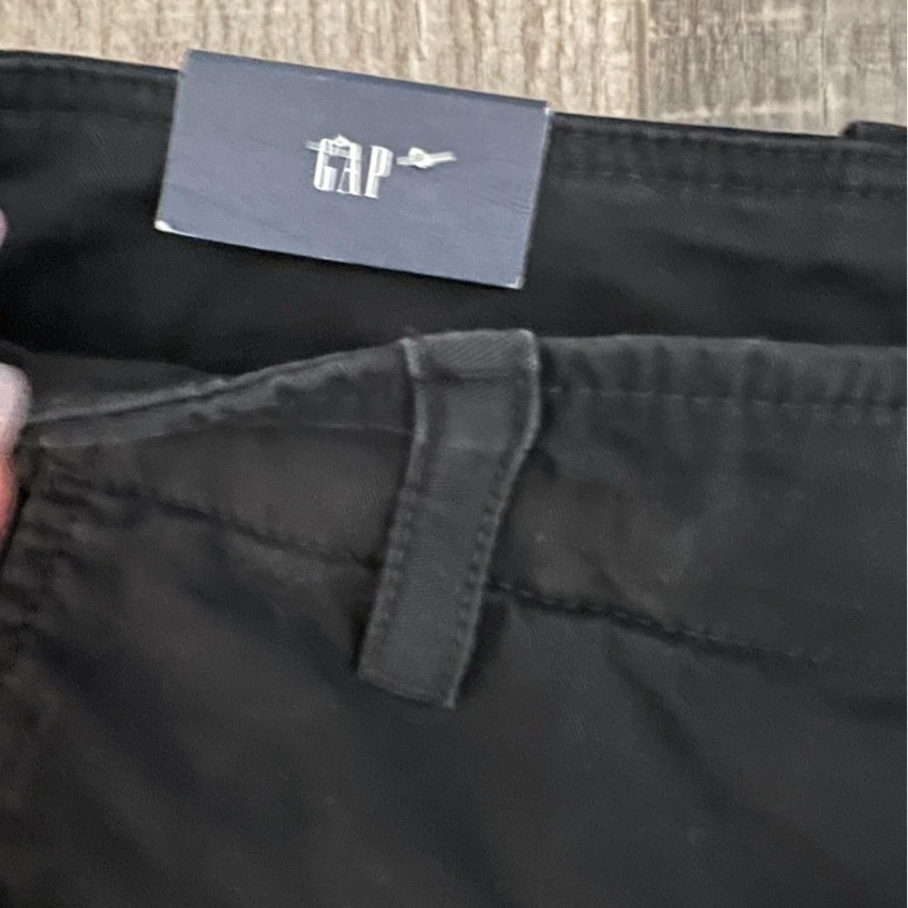 GAP Black Women's 4” downtown khaki Shorts mid rise, stretch, 4” inseam s 4 NWT - Picture 2 of 8